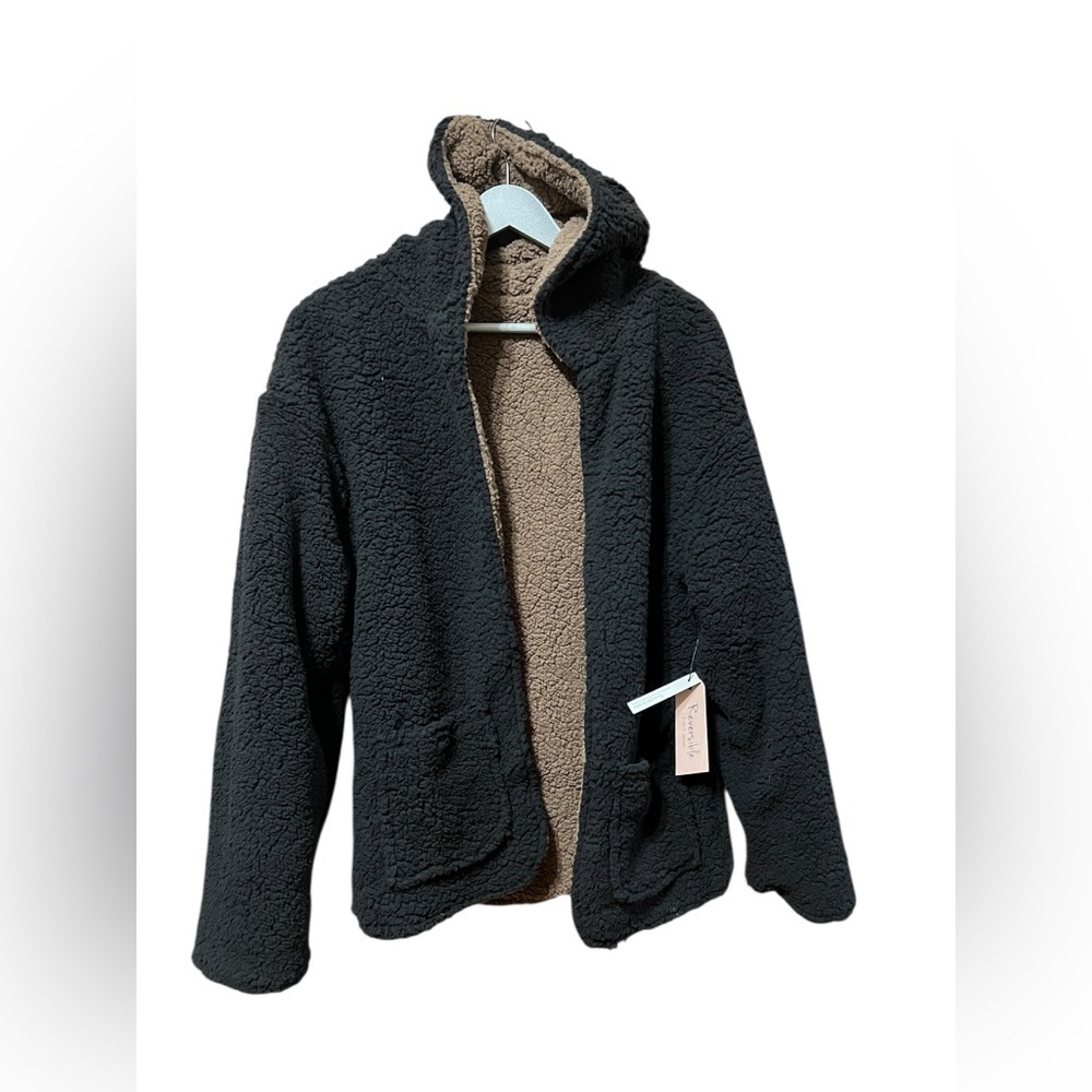 Reversible Sherpa Hooded Jacket Size Large — image 4 of 6